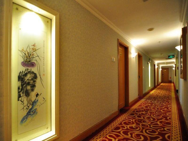 Weilong Hotel 昆明 外观 照片
